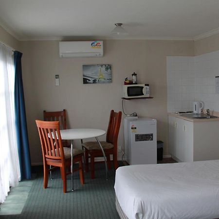 Asure Camelot Arms Motor Lodge Auckland Chambre photo